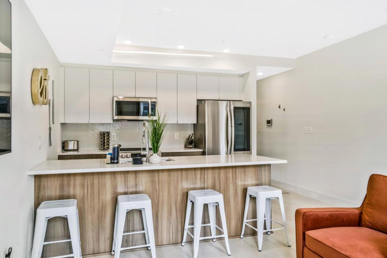 Luxurious And Stylish 2 Bedroom 2 Bathroom Suite Washington Bagian luar foto